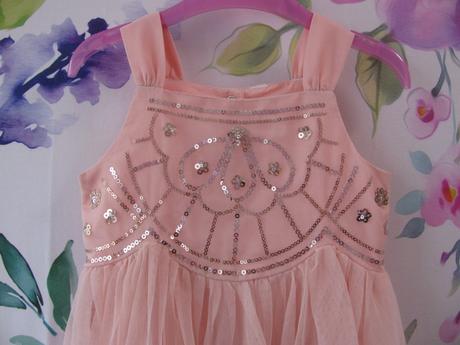 Luxusní sváteční tylové šaty s flitry v.92/98, 98