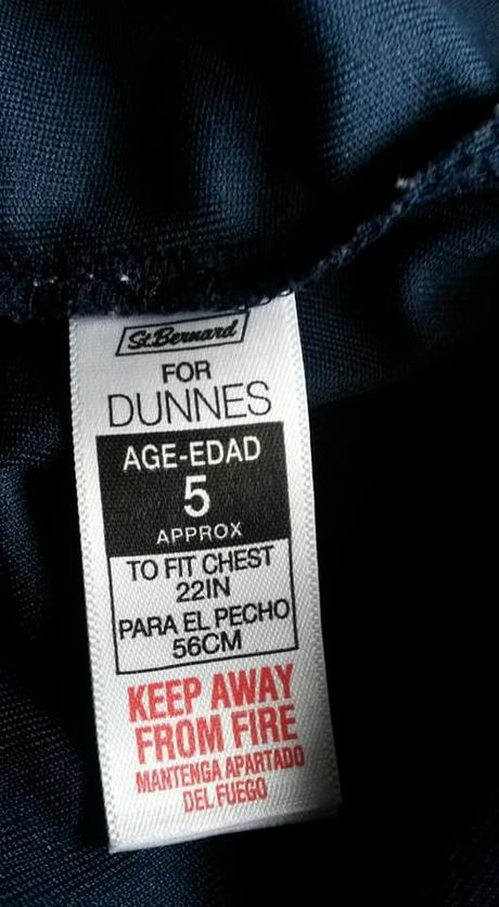 Šaty tm. modré s kytičkami a volánkem vel. 110, st. bernard,110