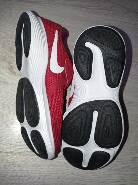 Nové sportovní boty nike v. 29,5, nike,29 / 30