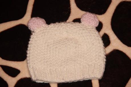 Čepička s oušky , f&f,92