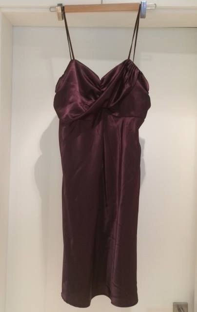 Párty šaty vínové barvy, m