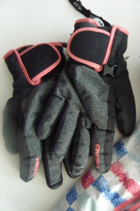 Zimní bunda, nákrčník, rukavice vel. 134/140, crivit,134