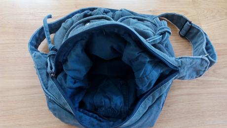 Tašky-kabelky                         4 kusy, 