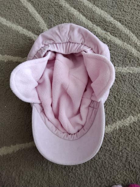 Čepice hello kitty a jiné, 116