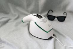 TrueLife BELLE IPL E5 – IPL epilátor se třemi druhy lamp