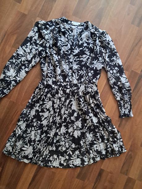 Šatičky se skladanou sukni, reserved,l