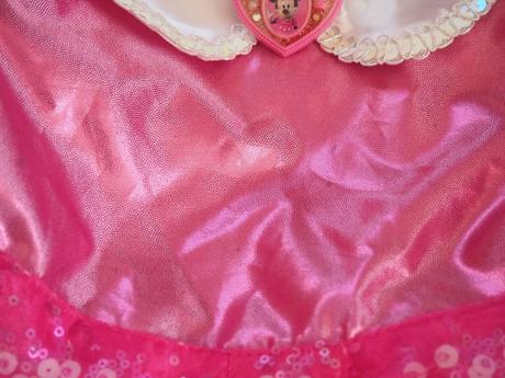 Kostým minnie vel 104, 