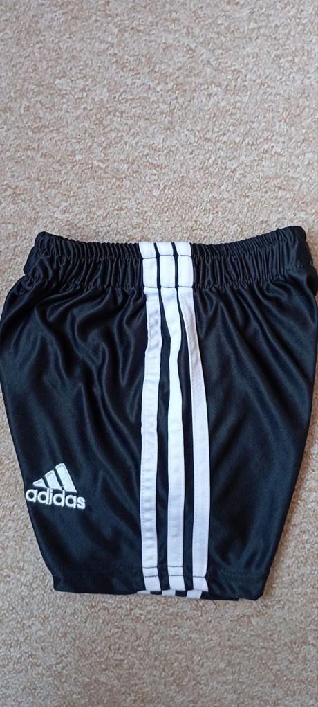 Šortky zn."adidas" vel."4 roky", adidas
