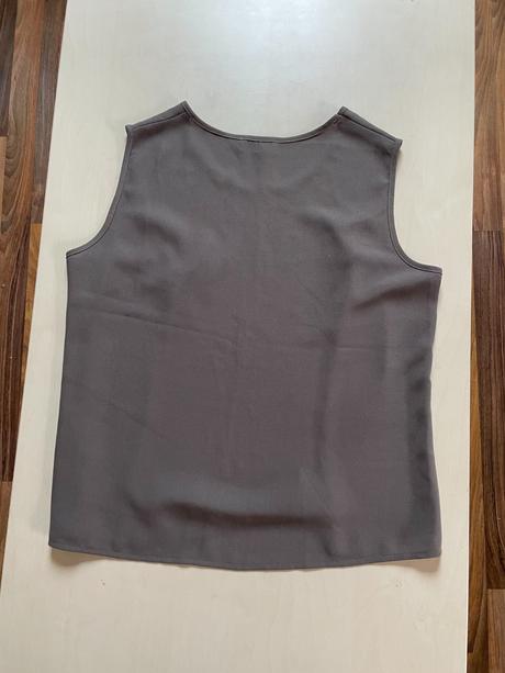 Khaki top s kamínky, vel 44/ xxl/xxxl, rio, xxl
