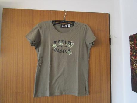 Pěkné khaki zelené bavl. tričko s nápisem, bonprix,36