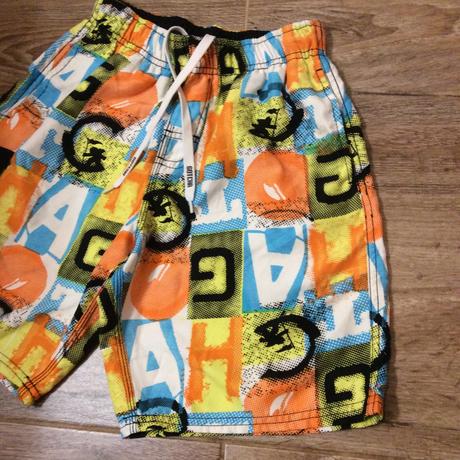 Barevné kraťasy zn. gotcha, 128