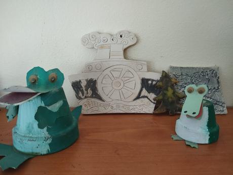 Drobná keramika a sklo dle fota.,