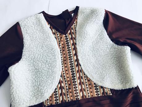 An7/ kostým pasáček-a - v.7/8 let,