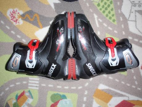 Lyžařské boty-přeskáče dětské snoxx černé vel. 33., 33