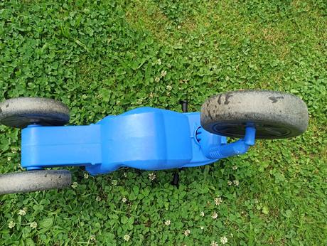 Tříkolka a odrážedlo,