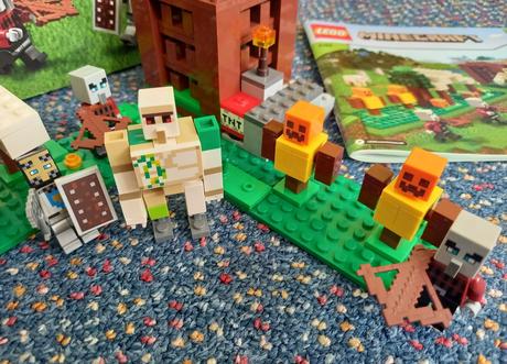 Lego minecraft 21159 - the pillager outpost.,