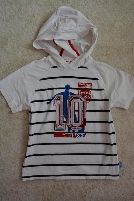 Tričko s fotbalistou, marks & spencer,128