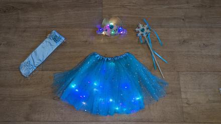 Ka101 svítící kostým elsa + doplňky 2 - 4 roky, 