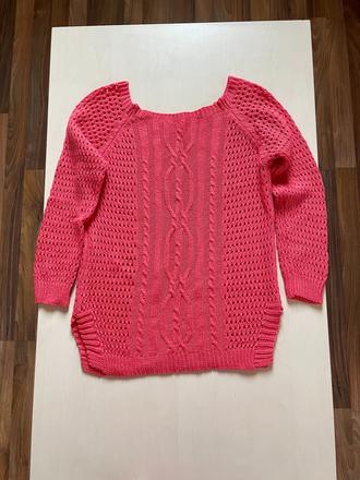 Děrovaný svetřík, vel neuvedena cca s/m, s