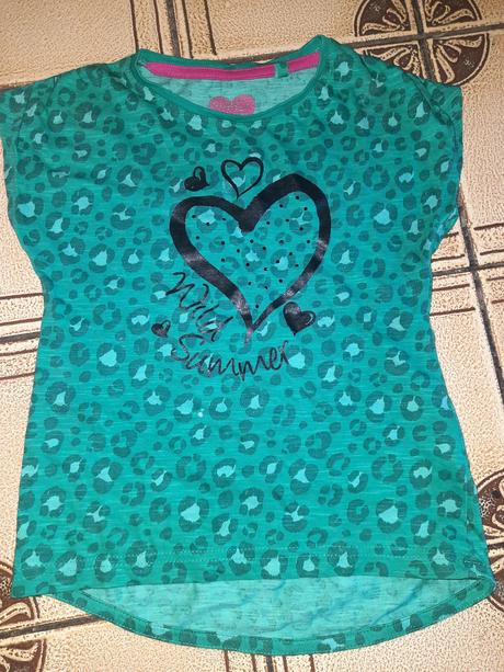 Dívčí tričko gepard, srdíčko vel. 104 - 110, c&a,104