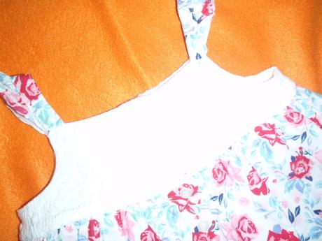 Hodně zajímavá růžičková tunika, girl2girl,98