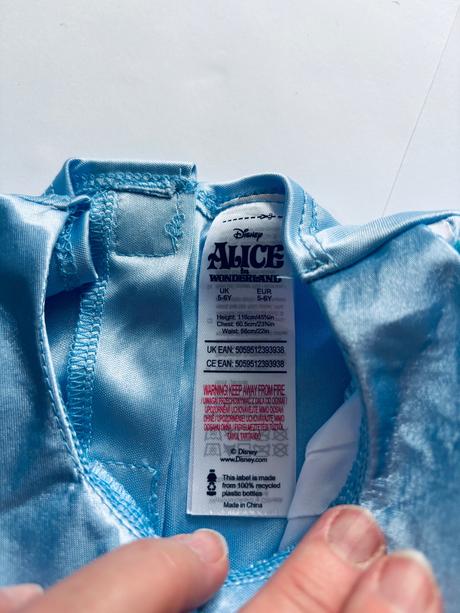 An8/ kostým alenka z říše divů - v.5/6 let, 