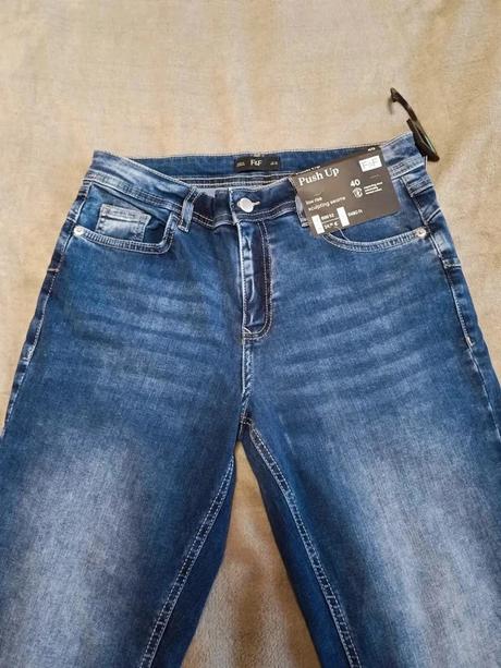 Nové rifle džíny, f&f,40
