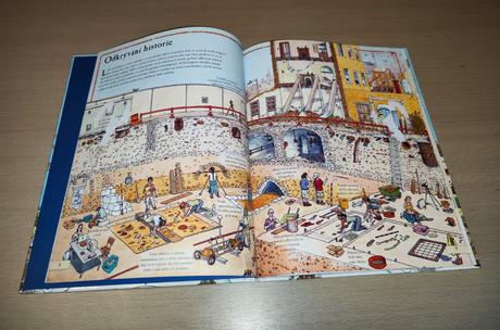 Kniha naše město pod tíhou času,