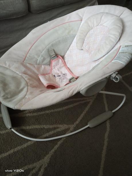 Lehátko pro miminko s hrazdičkou,