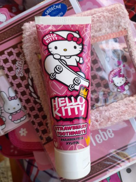 Hello kitty různé věci,