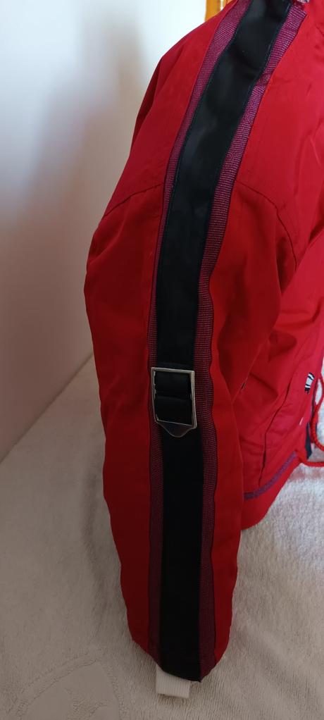 Zimní bunda se spidermanem, 110