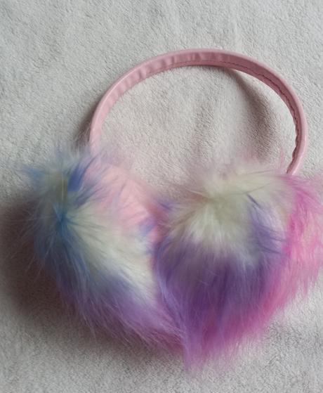 Chlupatá zimni sluchátka, 