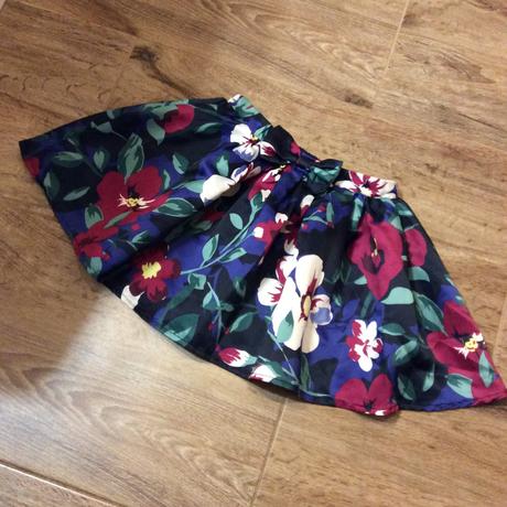 Slavnostní sukýnka s velkými květy, 116