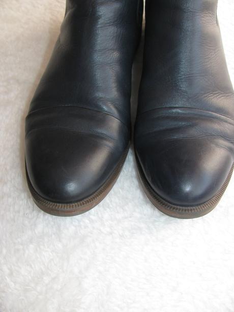 Kožené tmavě modré kotníkové boty typu chelsea, baťa,38