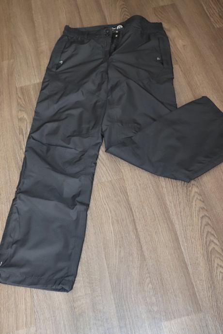 Funkční sportovní kalhoty, 40