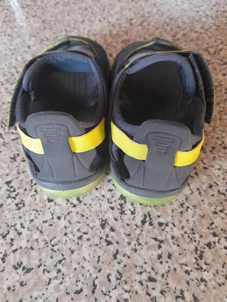 Neoprenové sandálky grendene, vel. 24, 24