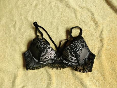 Černá béžová krajková podprsenka push up 70 a, 70a
