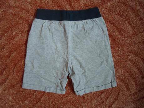 Šedé kraťasy kraťásky, lupilu,116