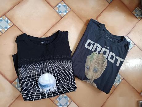 2x tričko - s a m, s