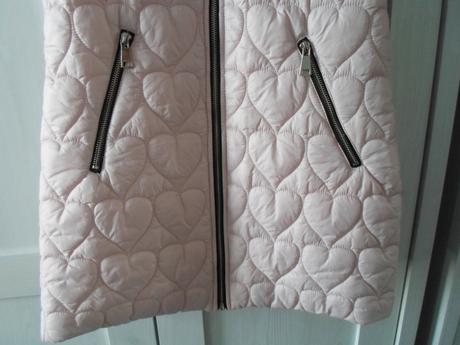 Růžová dlouhá delší zateplená vesta, s