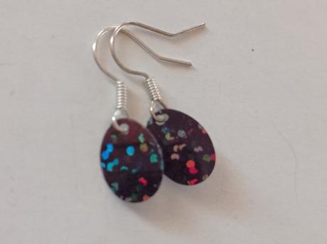 Naušnicky černé měnivé, 