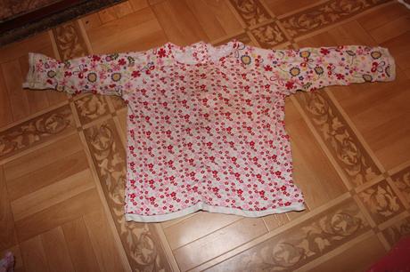 Dívčí halenka květy a kvítky vel. 68 - 74, h&m,68