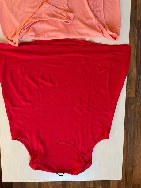Červené tílko a růžové zdarma, vel xl 46/48, prim, xxxl