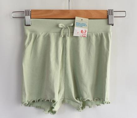 Kraťasy vel. 6 - 7 let, primark,122