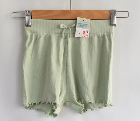 Kraťasy vel. 6 - 7 let, primark,122