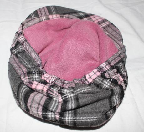 Vb173. zateplená slušivá kšiltovka 8-9 let, 134