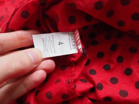 Kostým tanečnice vel 104, 