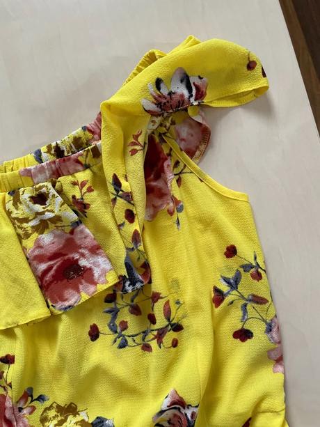 Nový žlutý overal s volánem, vel l-xxl, l / xl / xxl