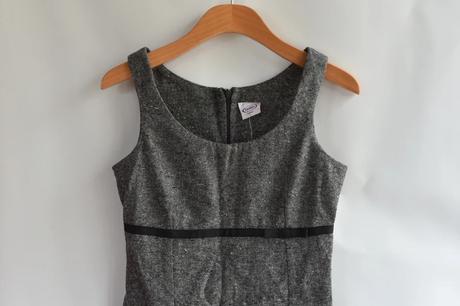 Šaty vel. 11 let, 146