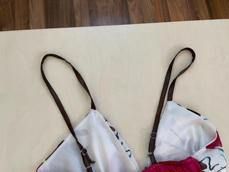 Letní šatičky, vel není cca xs/s, kosmetické vady, s